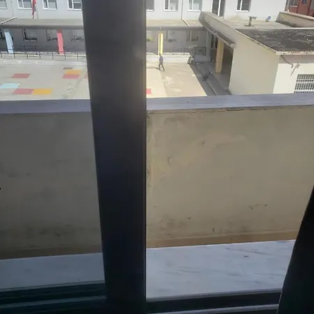 Vandrerhjem Split Rock Tirana