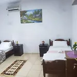 Split Rock Hostel