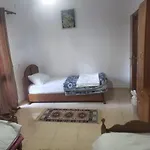 Split Rock Hostel *