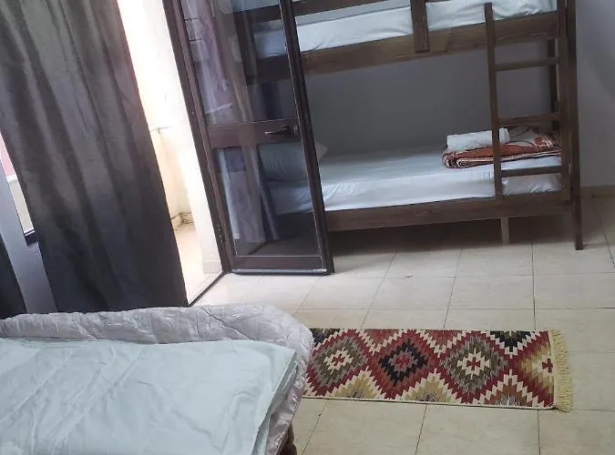 Hostal Split Rock Tirana