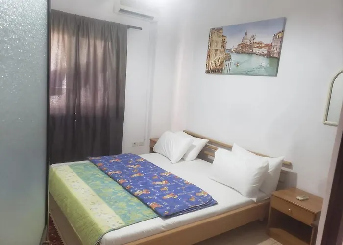 Split Rock Hostel Tirana