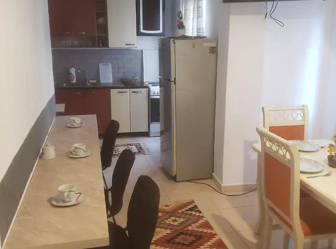 Hostel Split Rock Tirana